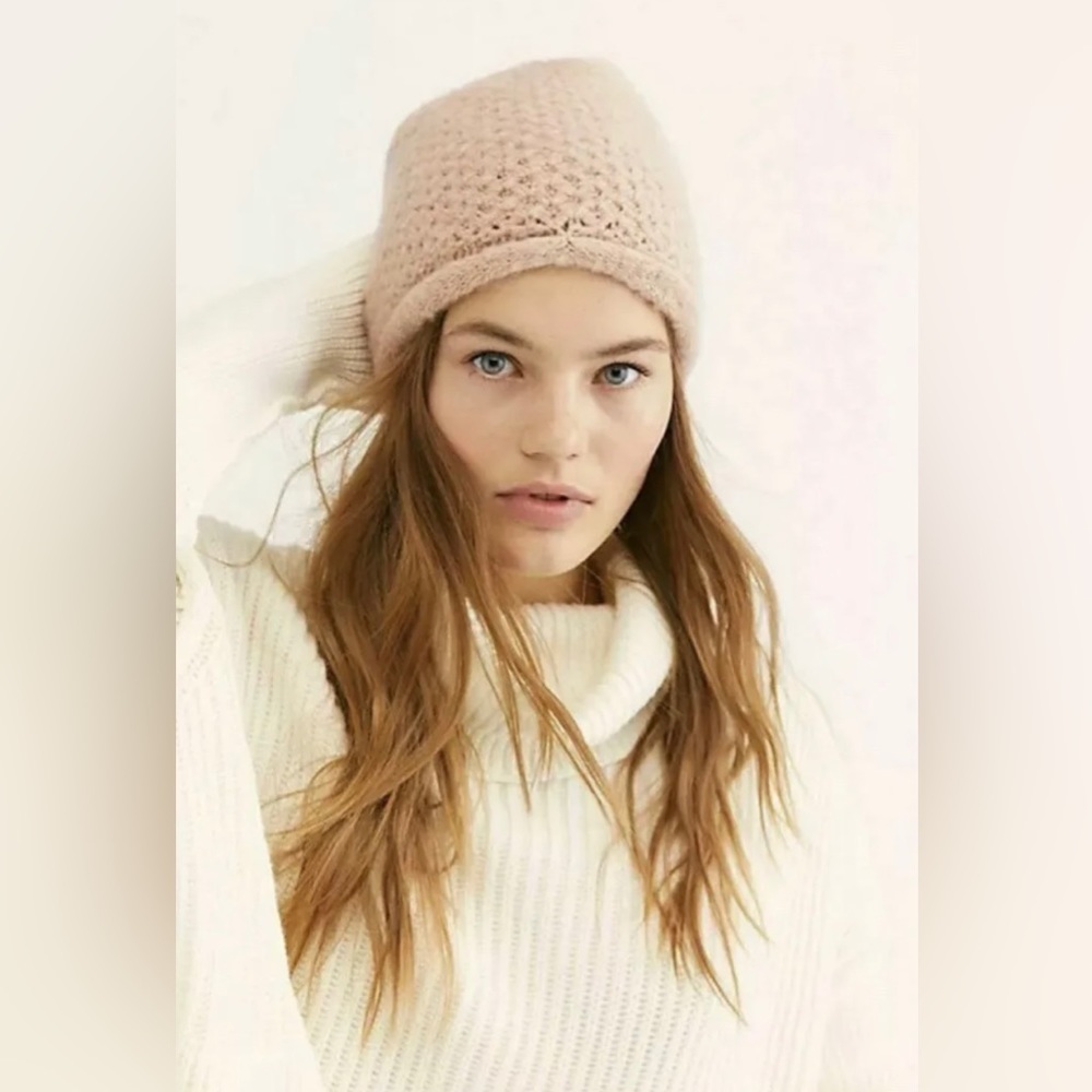 Free People Dreamland Woman’s Beanie in Taupe Hat